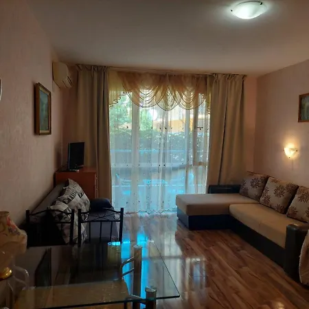 Apartment святой влас, комплекс Sea Breeze *